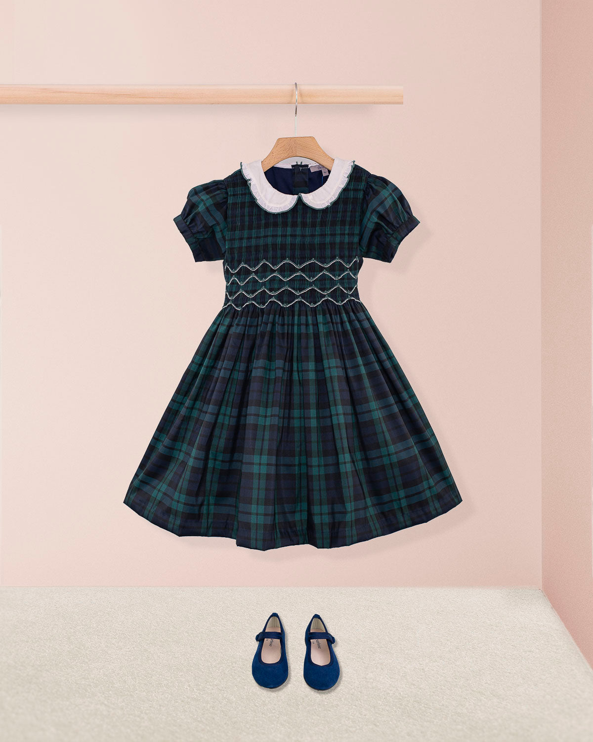 Holiday Black Watch Plaid Smock Fleurisse by Spring Flowers Holiday Black Watch Plaid Smock Fleurisse by Spring Flowers