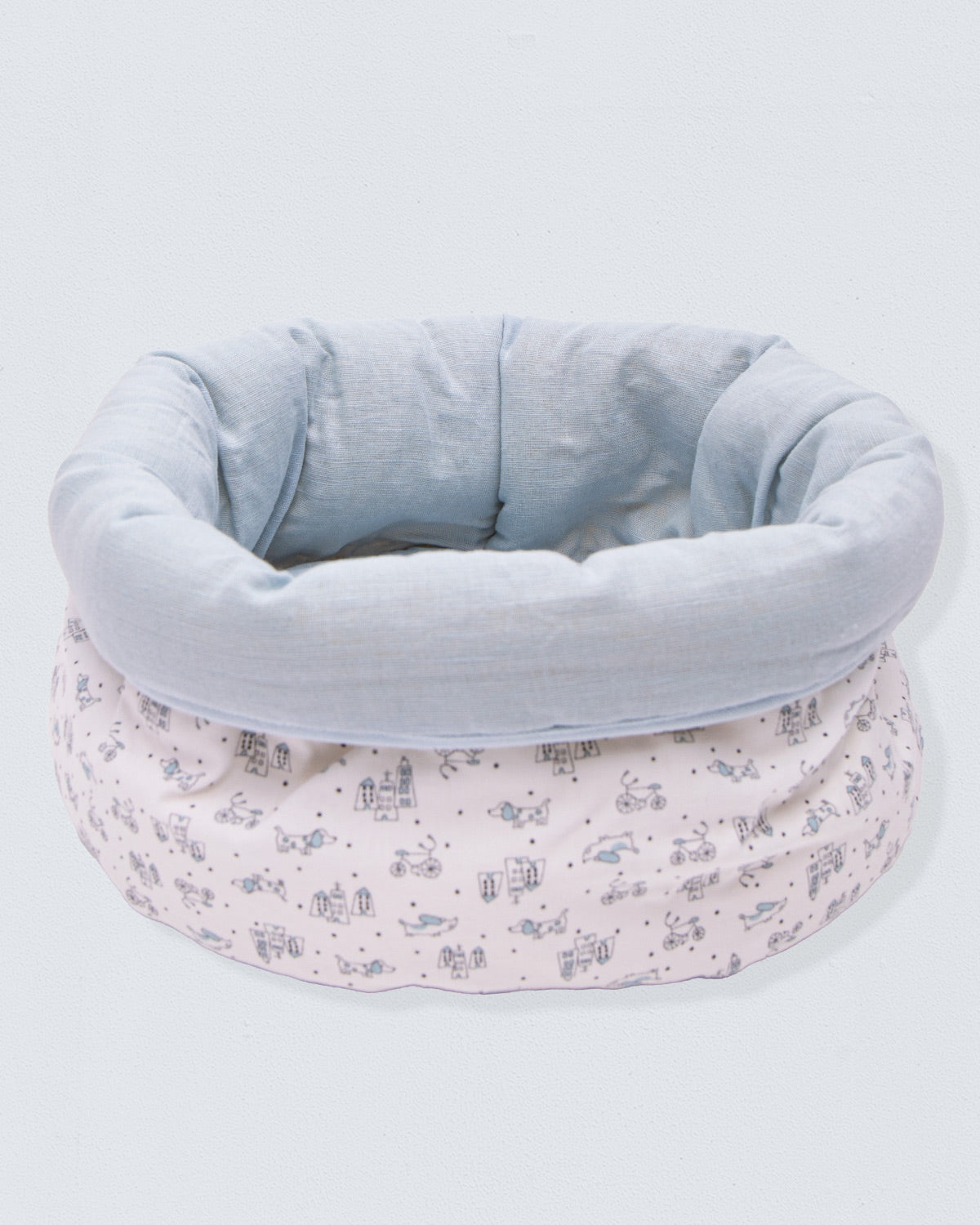 Light Blue Mini Doggies Round Basket - Layette