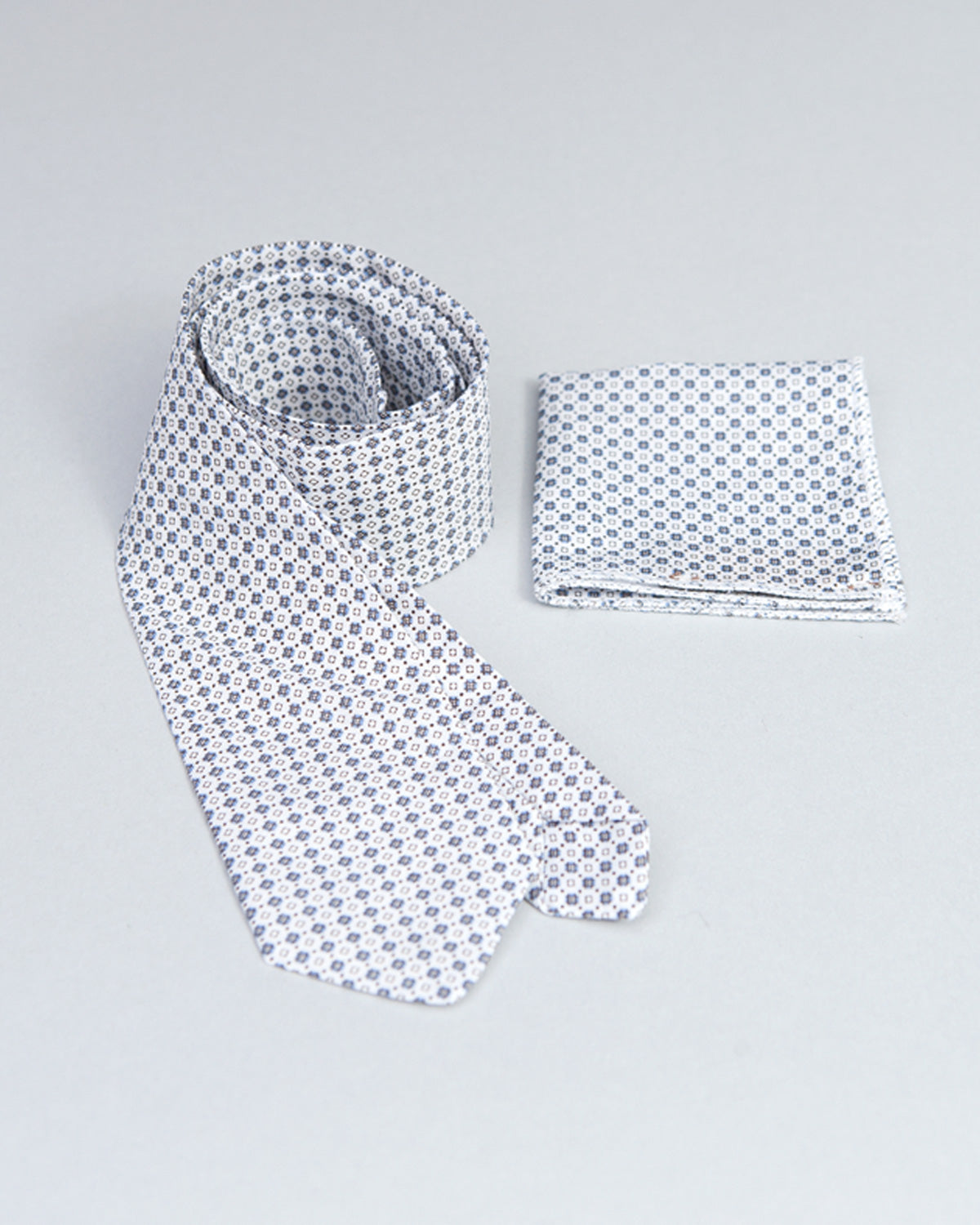Tie and Pocket Square Blue Diamond - Tie