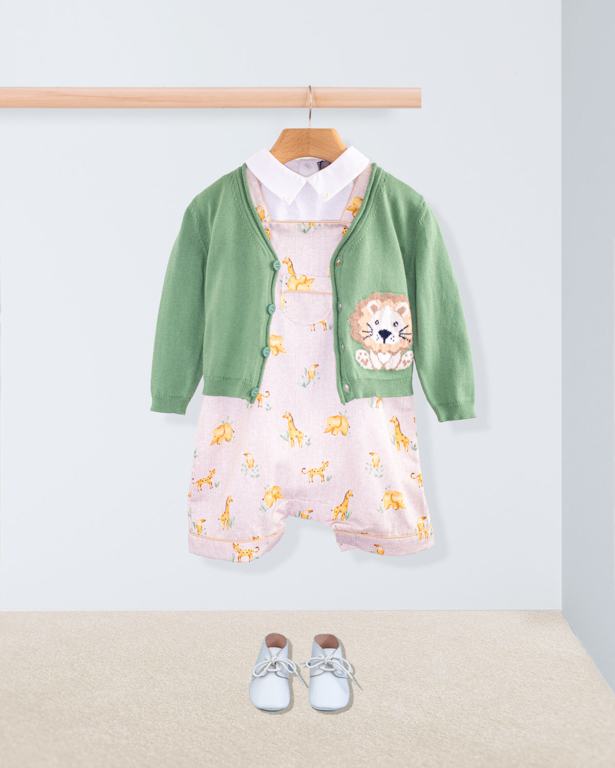 Starboard Beige Safari Animals Shortall