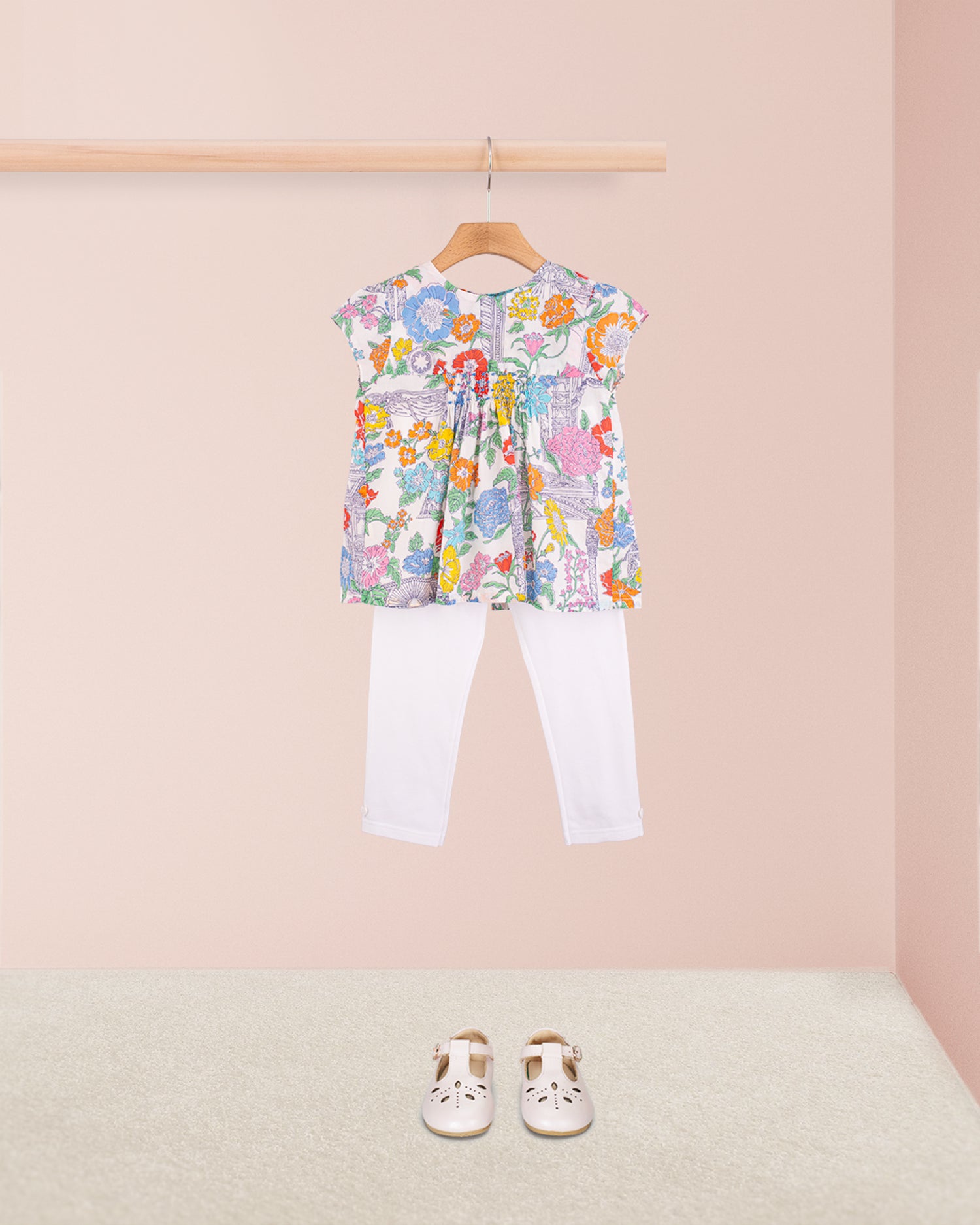 Chérie Liberty Chateau Mary Legging Outfit