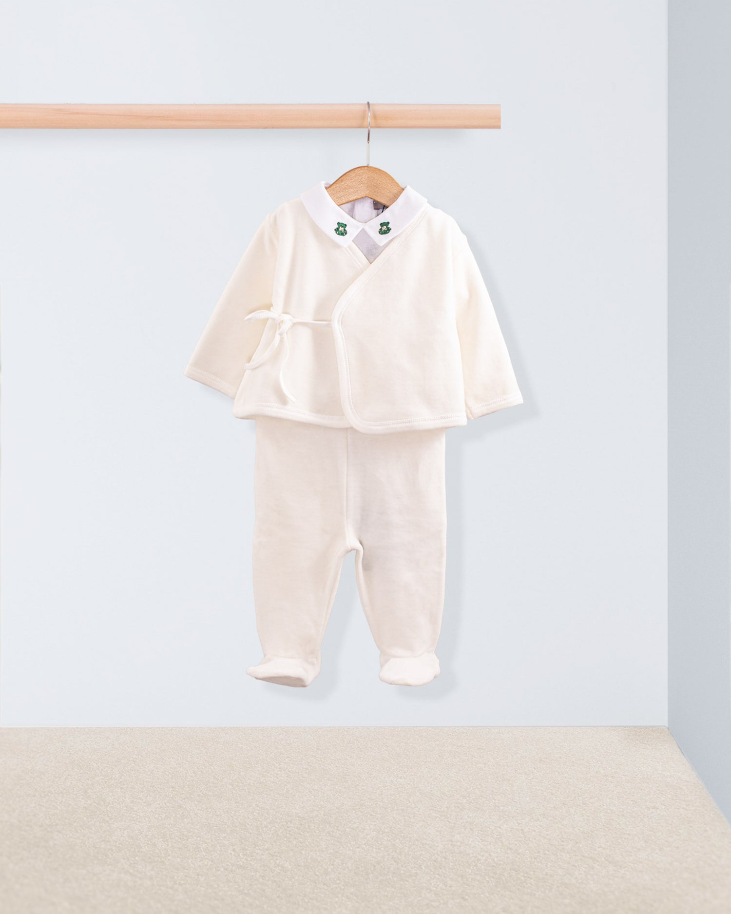 2-Piece Set Cream Velour Footie