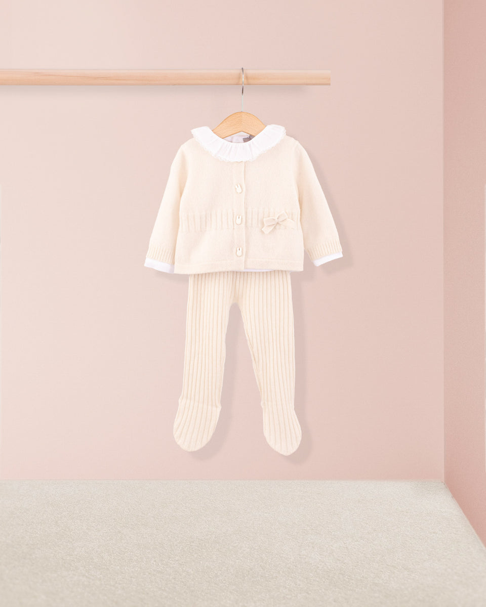 Cashmere Ribbed Cream Knit Outfit
