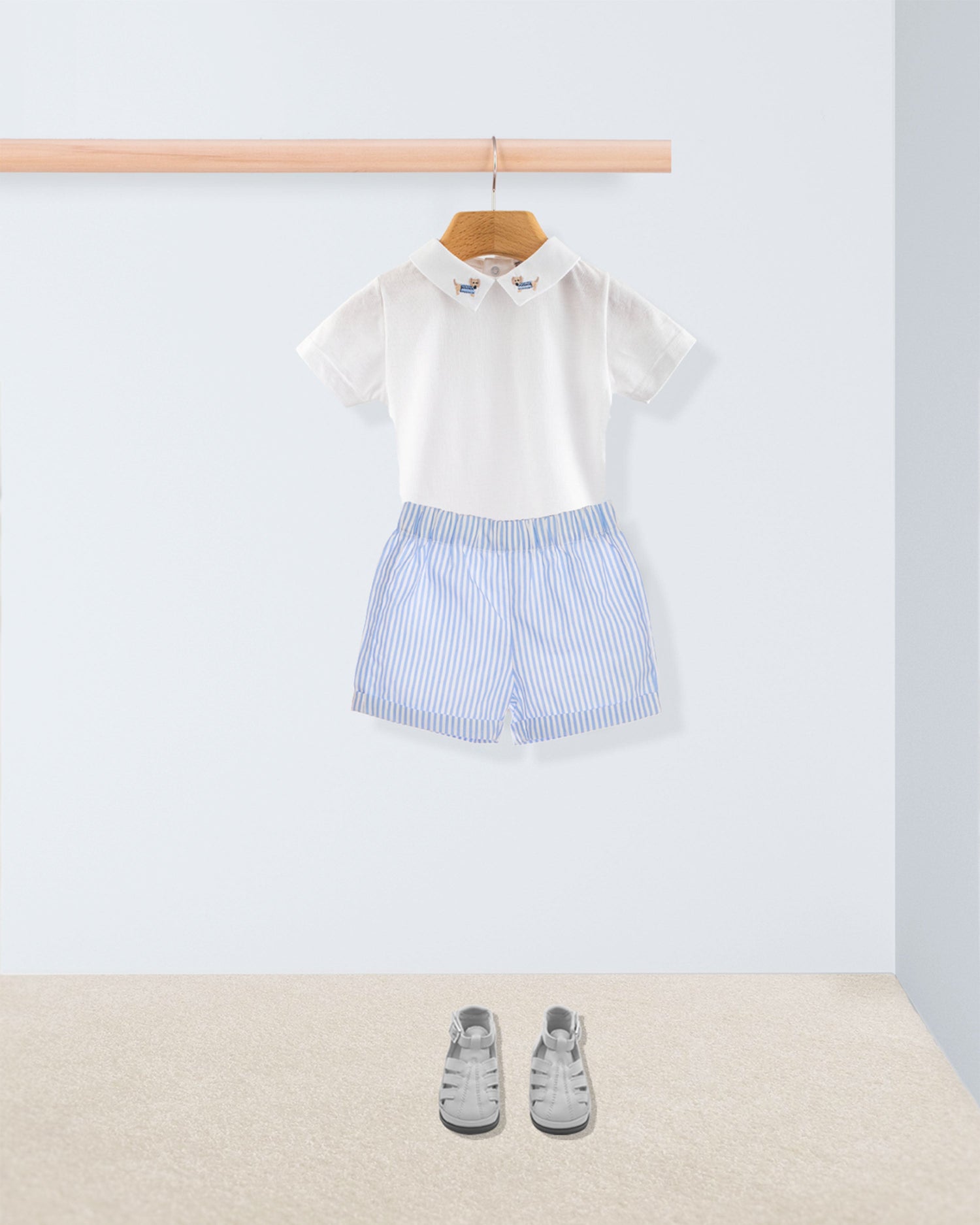 Cuff Short Light Blue Thin Stripe Outfit