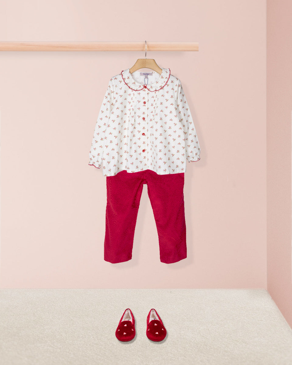 Sophie Blouse Holly Cranberry Outfit