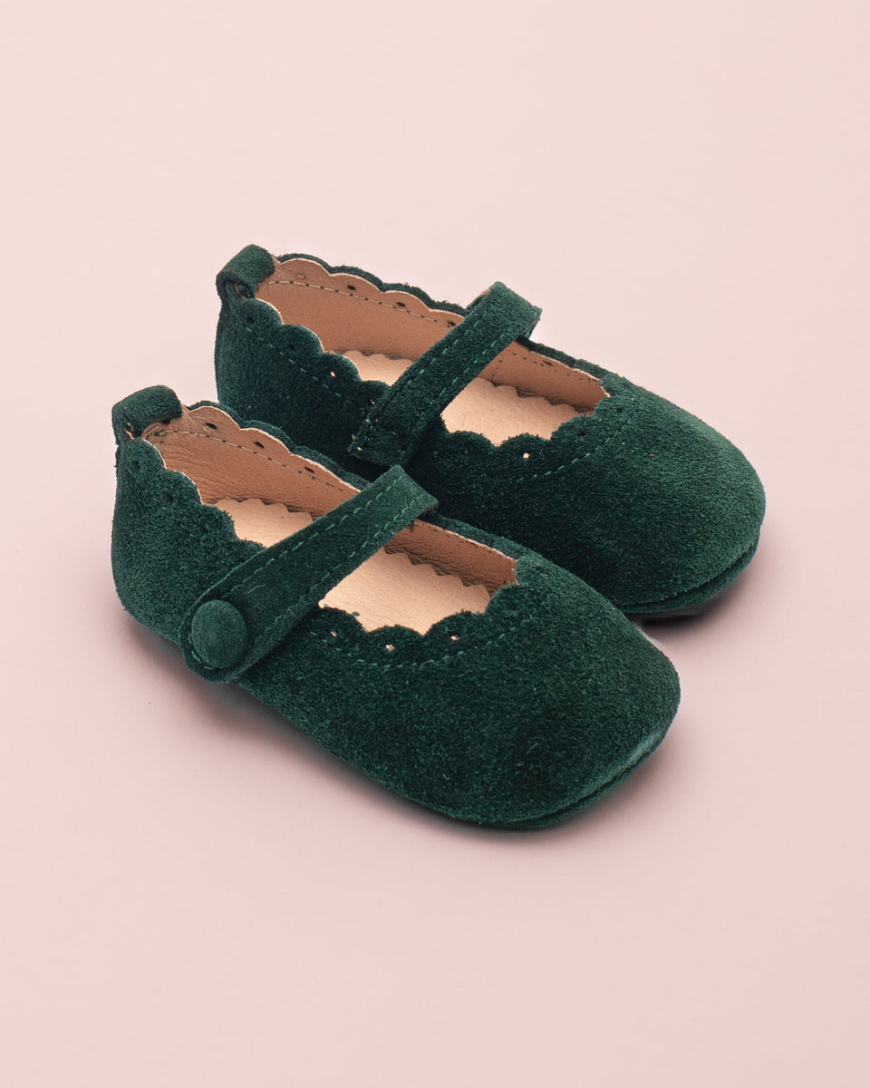 Chloe Scallop Pine Suede Crib Shoe