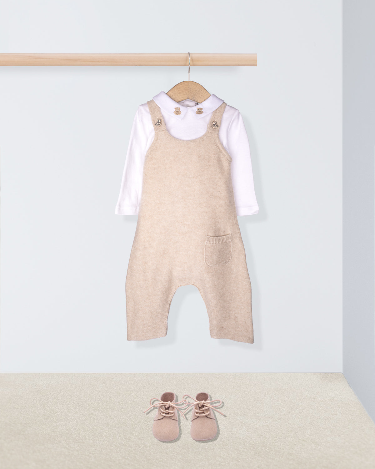 Chamonix Oatmeal Cashmere Overall Outfit