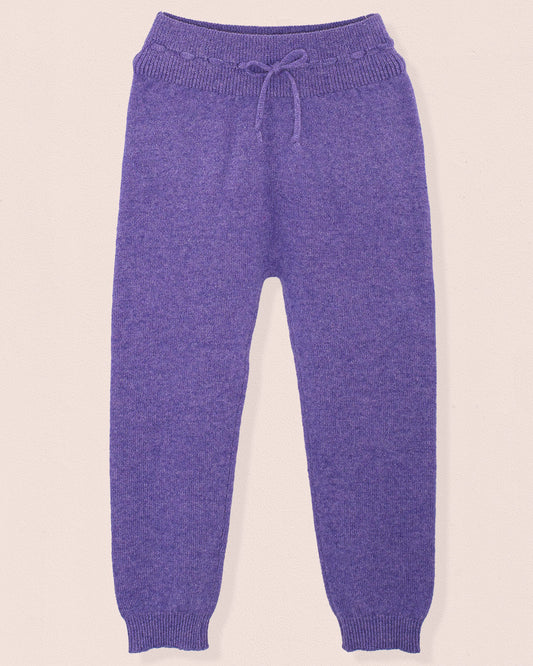 Aspen Cashmere Lavender Legging in purple, features ribbed drawstring waist and cuffs, crafted from 100% Italian cashmere for warmth and comfort.