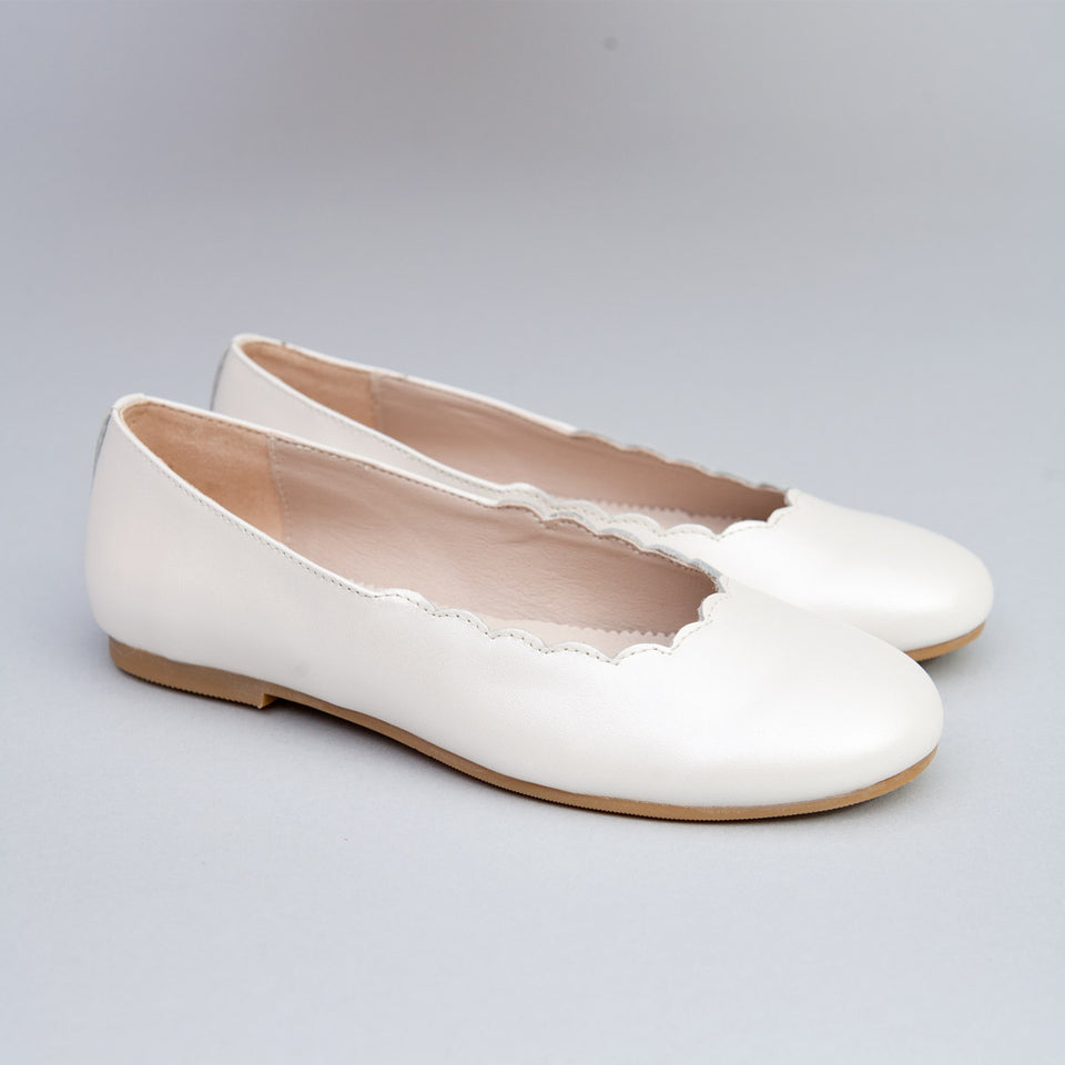 Scarlette Cream Leather Scalloped Ballerina