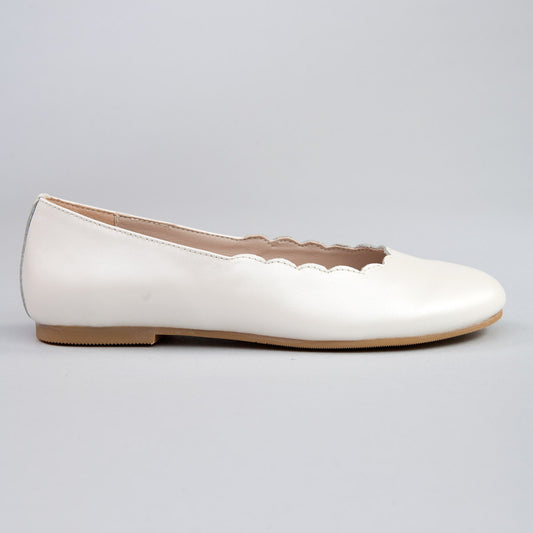 Scarlette Cream Leather Scalloped Ballerina - Shoe