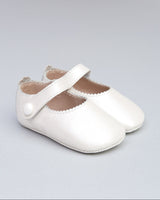 Eloise Cream Leather Crib Shoe