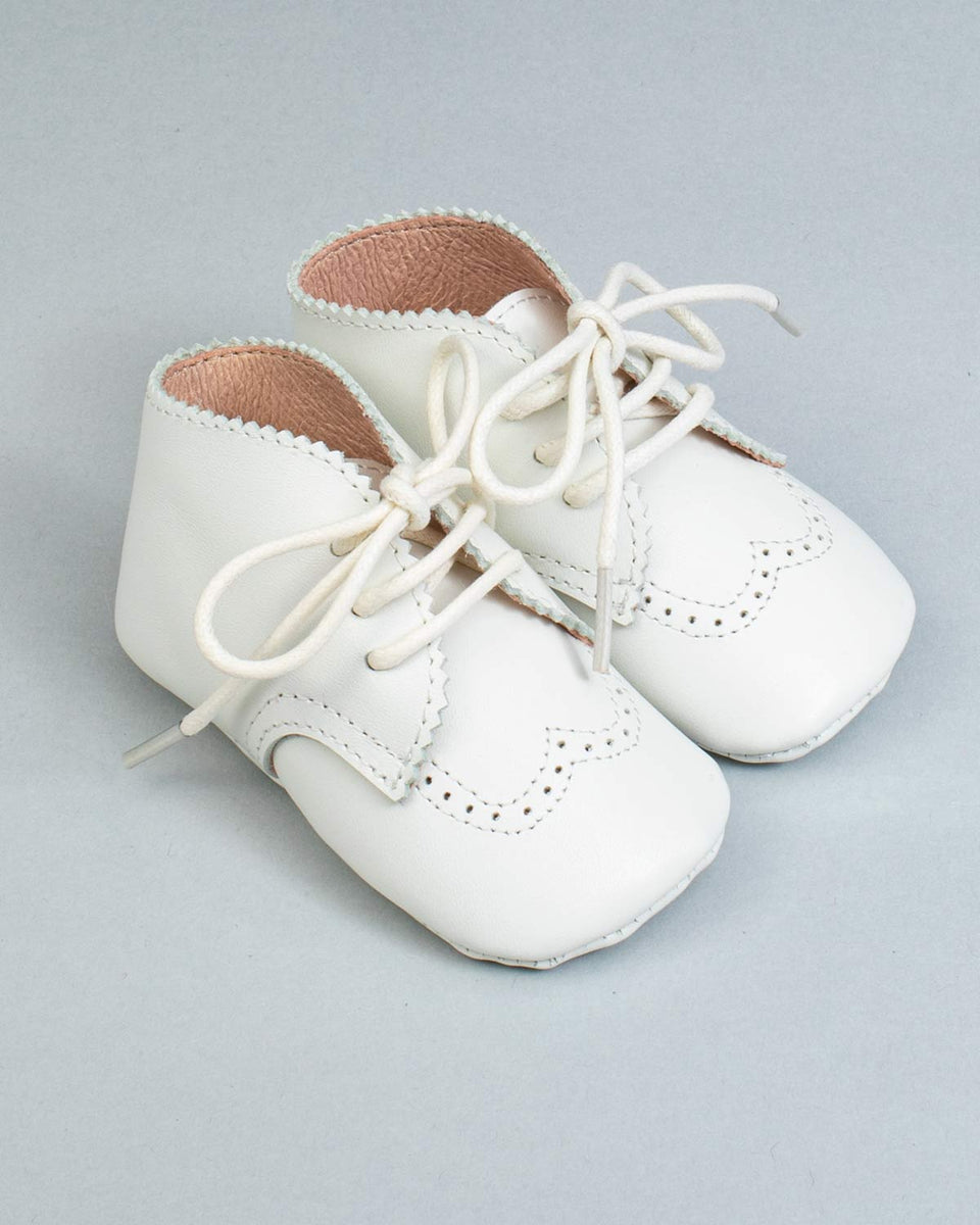 Oliver Cream Leather Brogue Crib Shoe