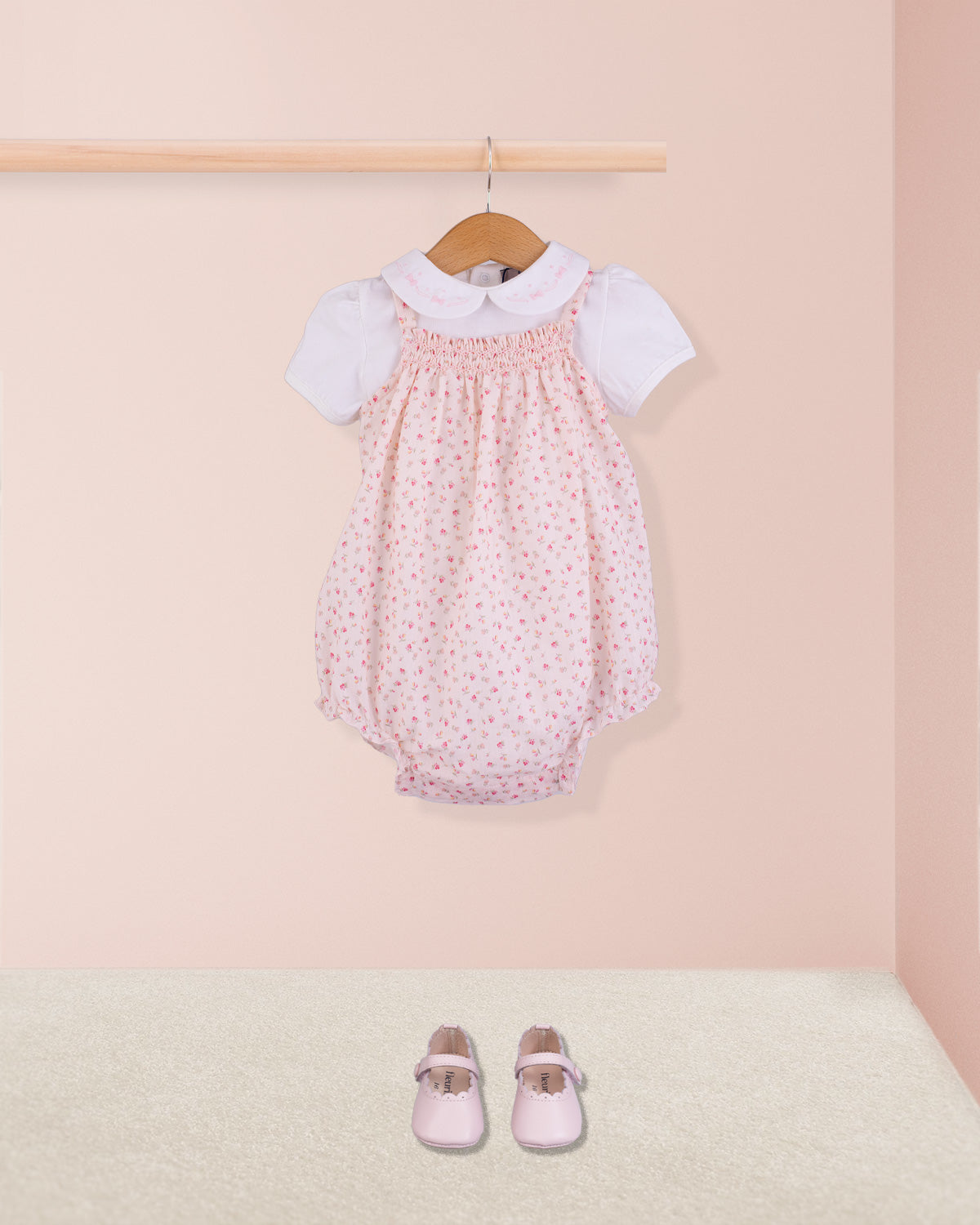 Joyeuse Petit Fleurs Roses Smocked Bubble - Romper